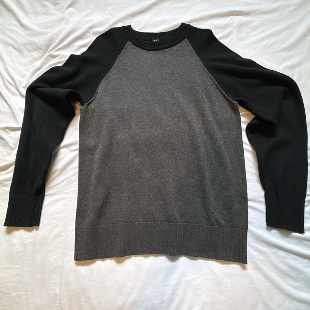 GAP Gray and Black Crewneck Sweater with Raglan Sleeves